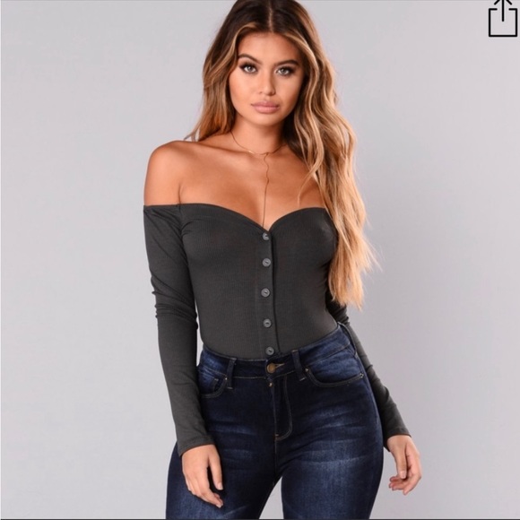 FashionNova💋 Bodysuit - Picture 1 of 3